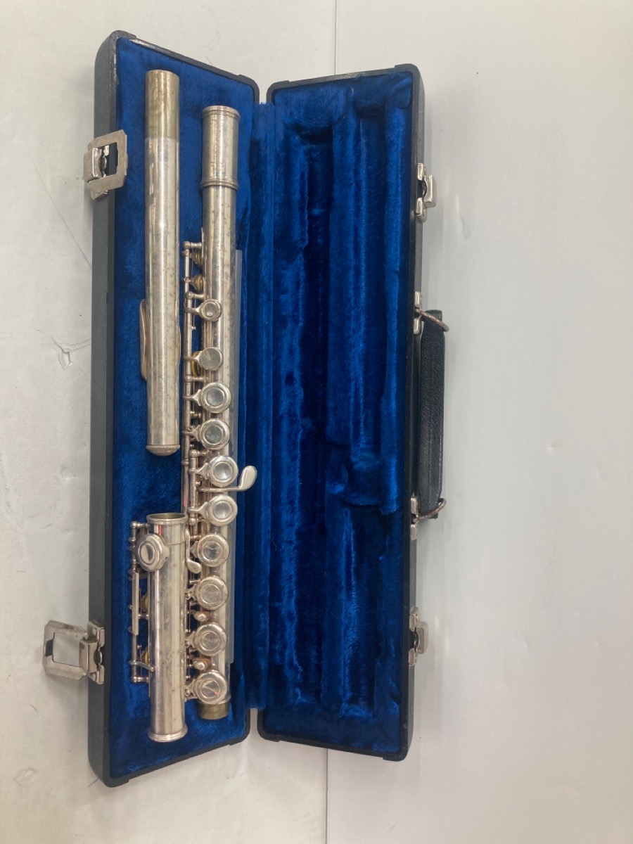 BLESSING EK BRASS AND WOODWINDS B101 FLUTE Like New Buya