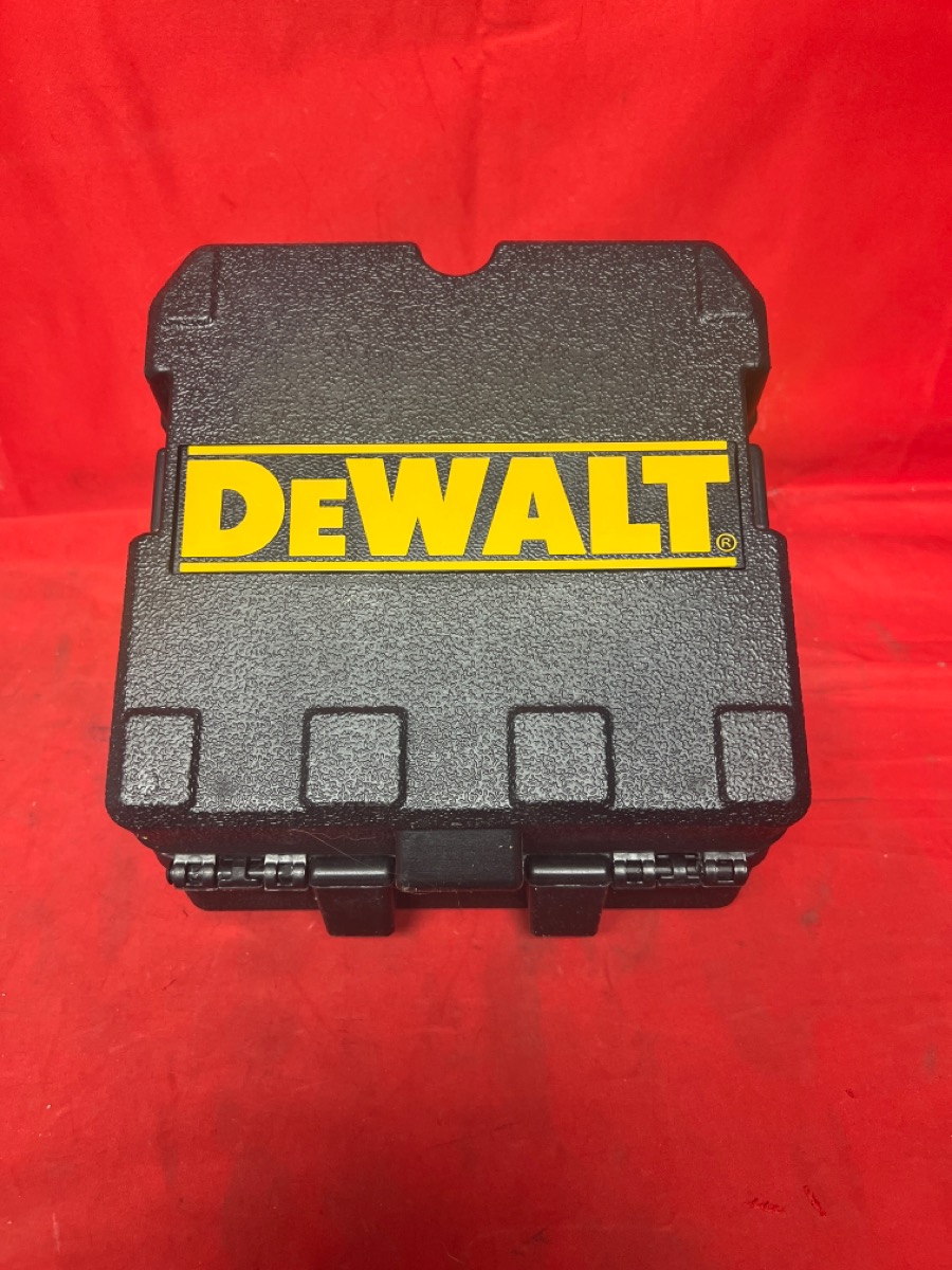 DEWALT (DW088CG) SELFLEVELING GREEN CROSSLINE LASER LEVEL CHALKLINE
