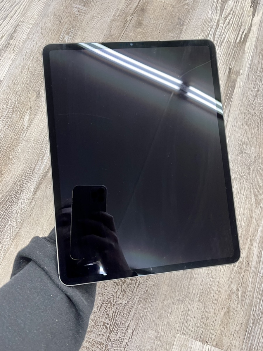 Apple iPad Pro 5th Gen 256GB, WiFi + 5G (Unlocked), 12.9" Very Good Buya