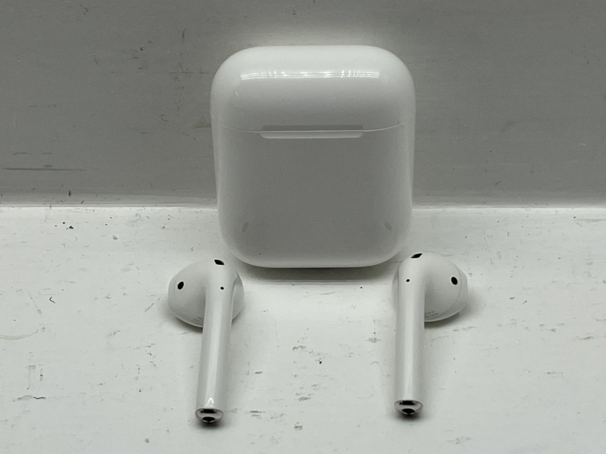 Apple A1602 A2031 A2032 MV7N2AM 2nd Gen Airpods Wireless Charging Case