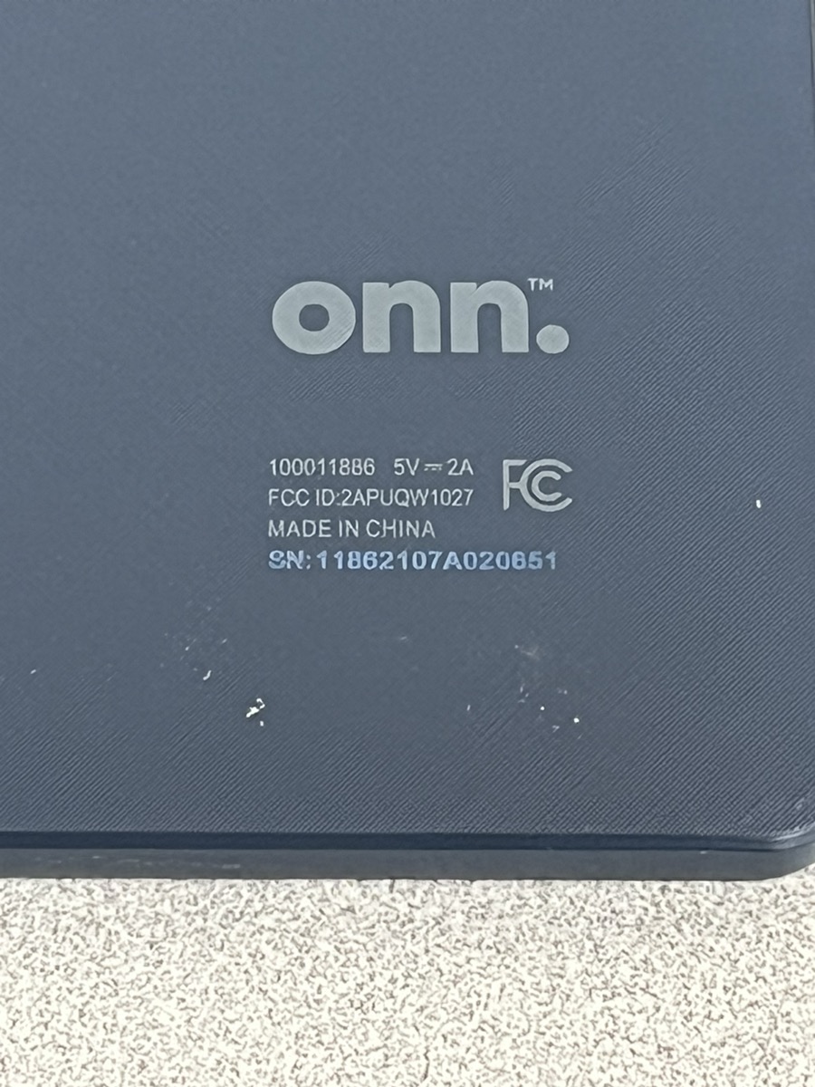 ONN 100011886 10" 32GB TABLET Very Good Buya