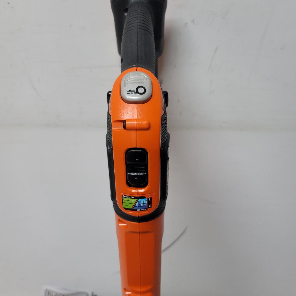 BLACK & DECKER LSTE522 20V STRING TRIMMER EDGER KIT (ml kp) Very Good