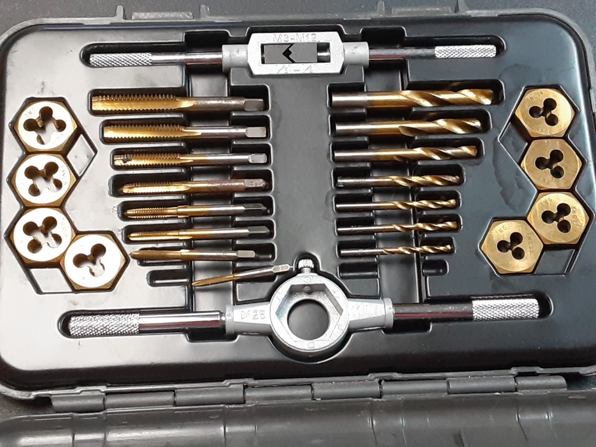 MIBRO Metric Tap Die and Drill Bit Set (25Pieces)1 missing Very Good