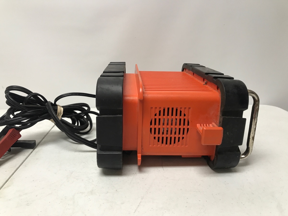 BLACK & DECKER BC15BD BATTERY CHARGER (mlls) Very Good Buya