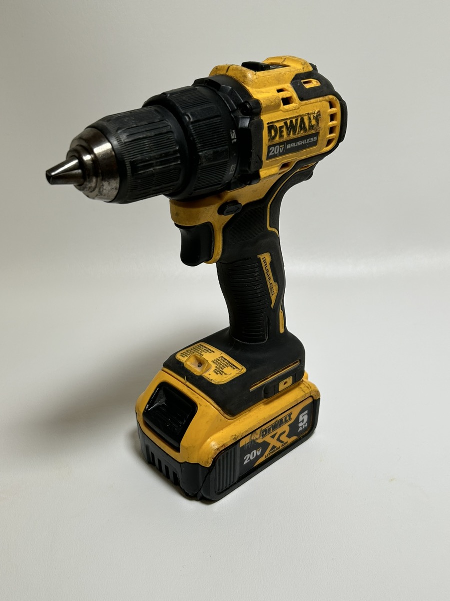 DEWALT DCD708 ATOMIC 20V 20 Volt Max LiIon 1/2” Brushless Drill Driver