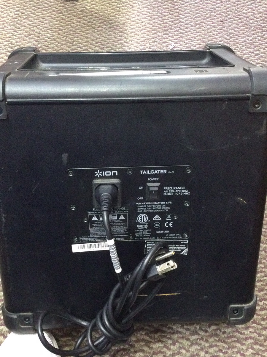 ION SPEAKER TAILGATER IPA77 Like New Carson Jewelry & Loan Carson