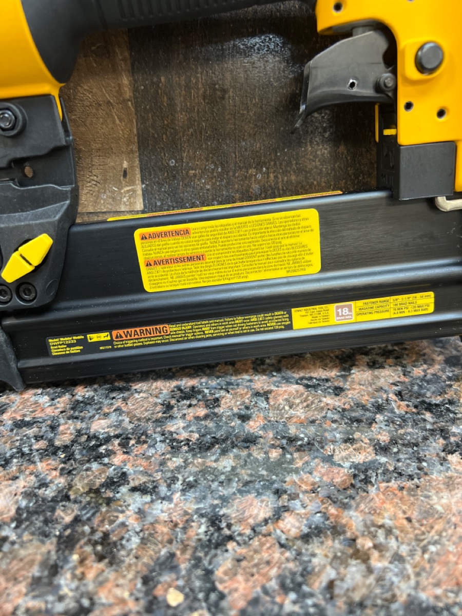 DEWALT 18GAUGE PNEUMATIC CORDED BRAD NAIL GUN DWFP12233 Like New Buya