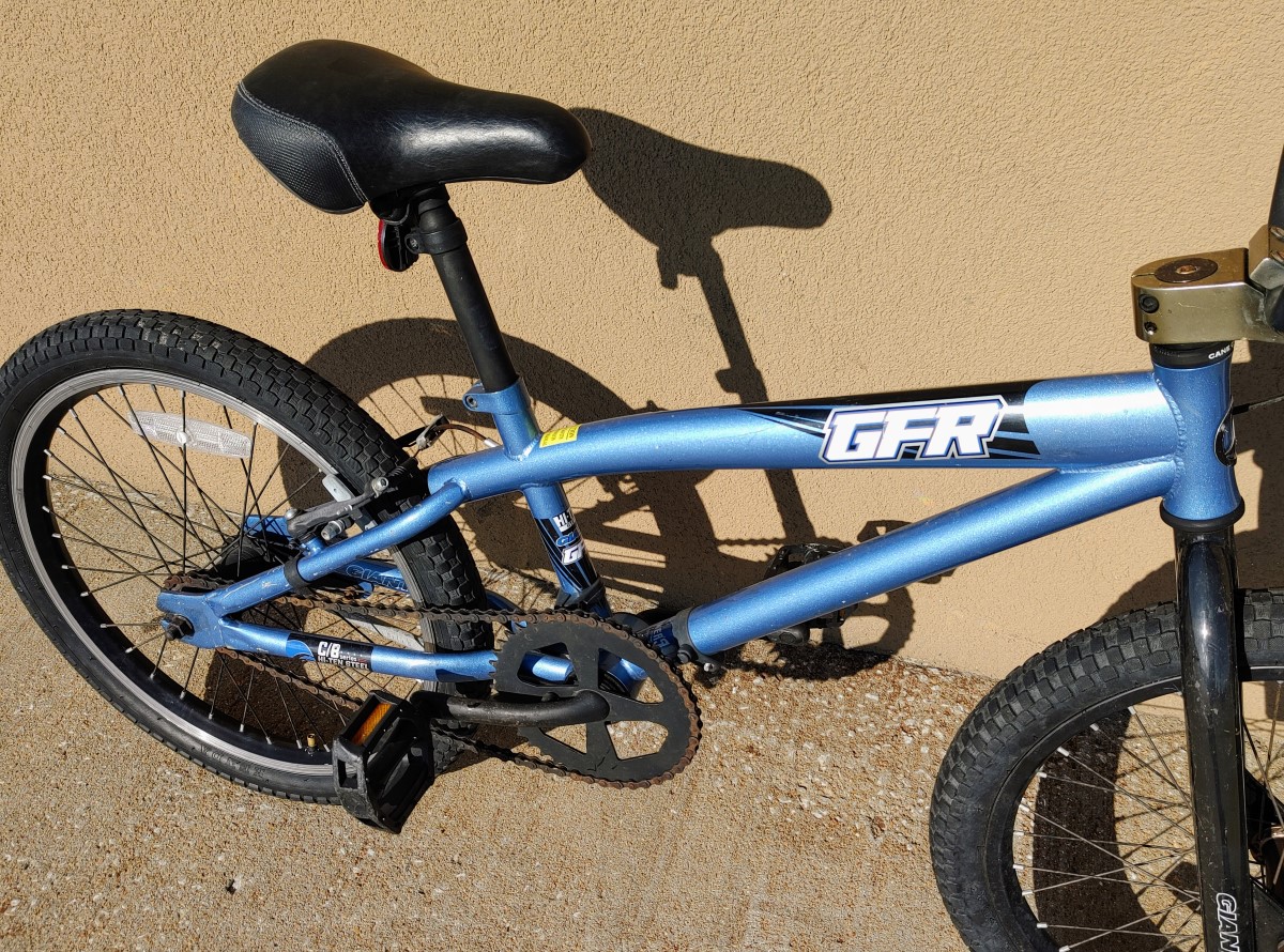 giant gfr bike