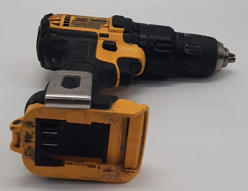 Dewalt DCD780 1/2" 20V Cordless Drill/Driver For parts or not working