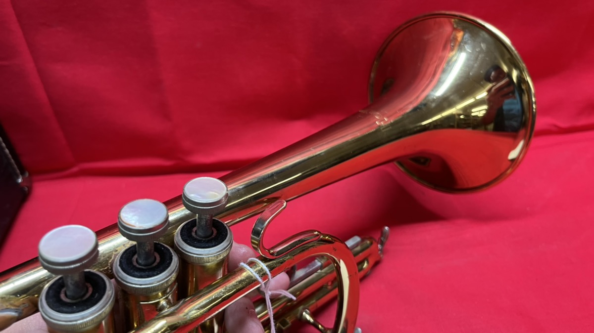 Holton C602R Brass w/ Yamaha 11C47C Mouthpiece w/ Case Very