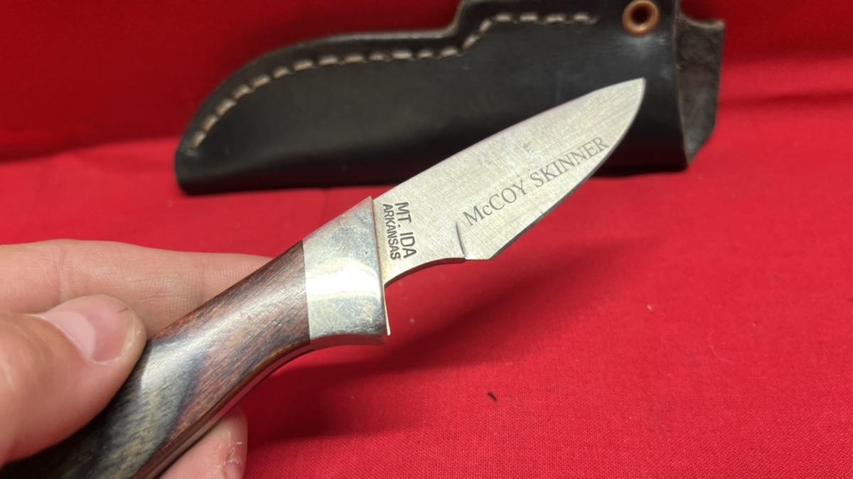 McCoy Skinner MT. IDA Arkansas Skinning Fixed Blade Knife w/ Sheath