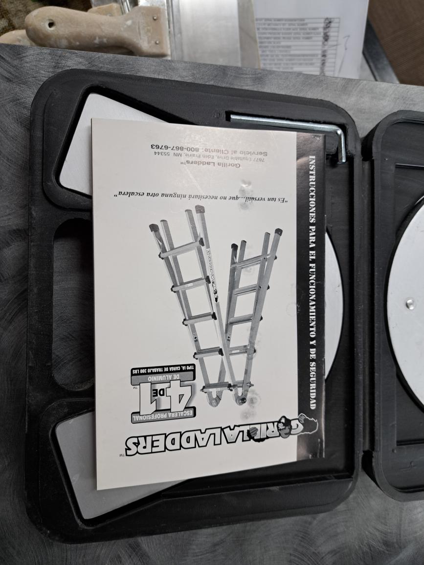 GORILLA LADDER STATIC HINGE IN CASE Good Buya