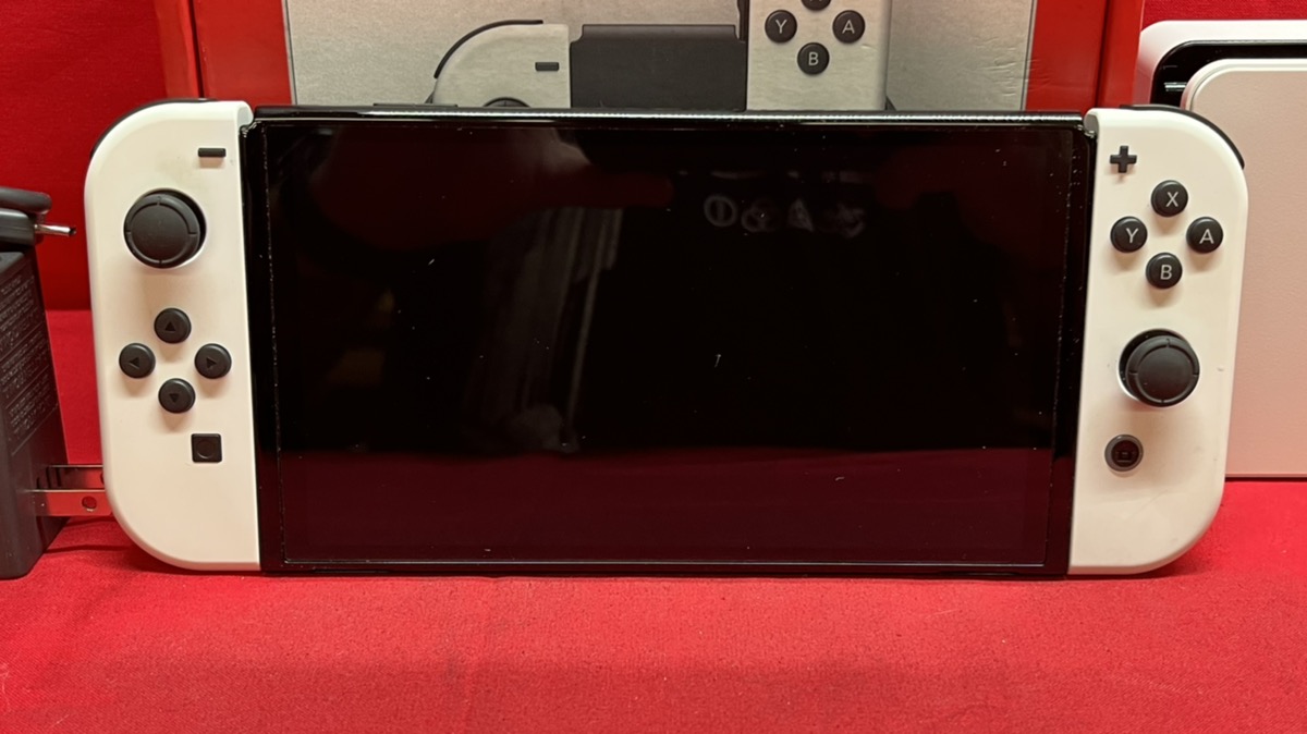 Nintendo Switch OLED Model HEG001 Handheld Console 64GB White Like