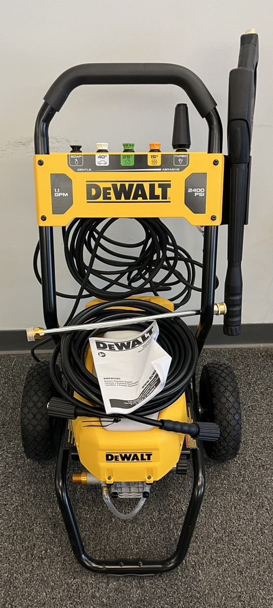 DEWALT DWPW2400 13 AMP 2400 PSI 1.1 GPM COLDWATER PRESSURE WASHER
