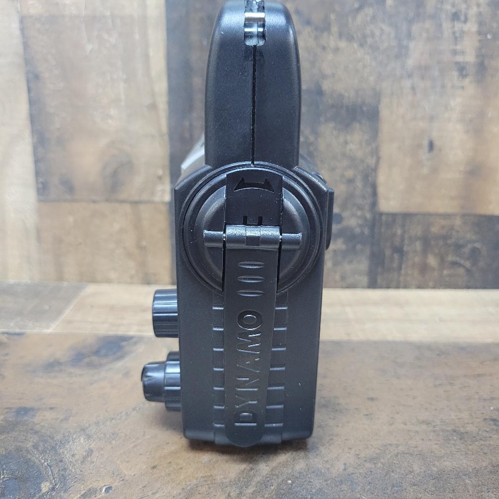 Midland XT511 22 Channel Emergency Crank Base Camp AM/FM Dynamo
