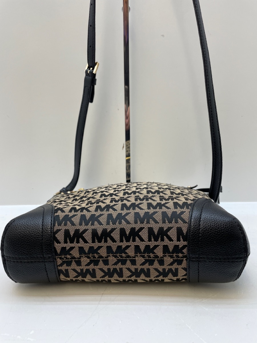 Michael Kors Fallon Signature Medium Jacquard Crossbody Messenger Bag