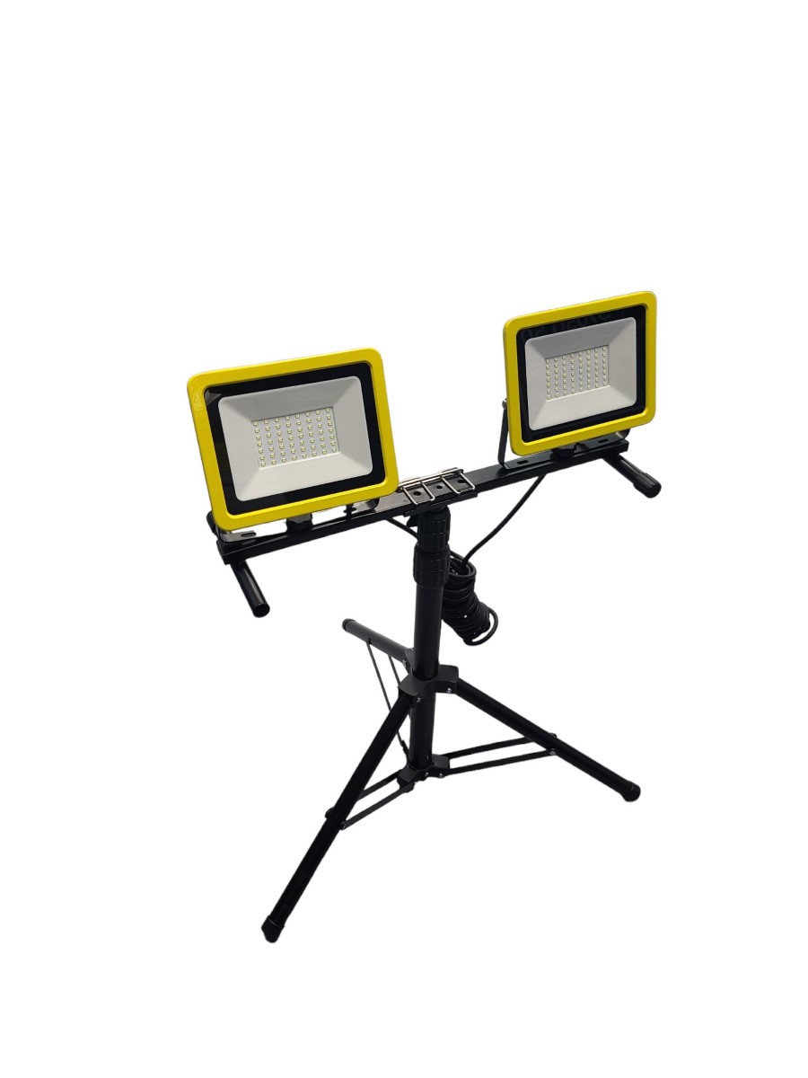 Summit 9000 Lumen LED Work Light Tower Very Good Buya