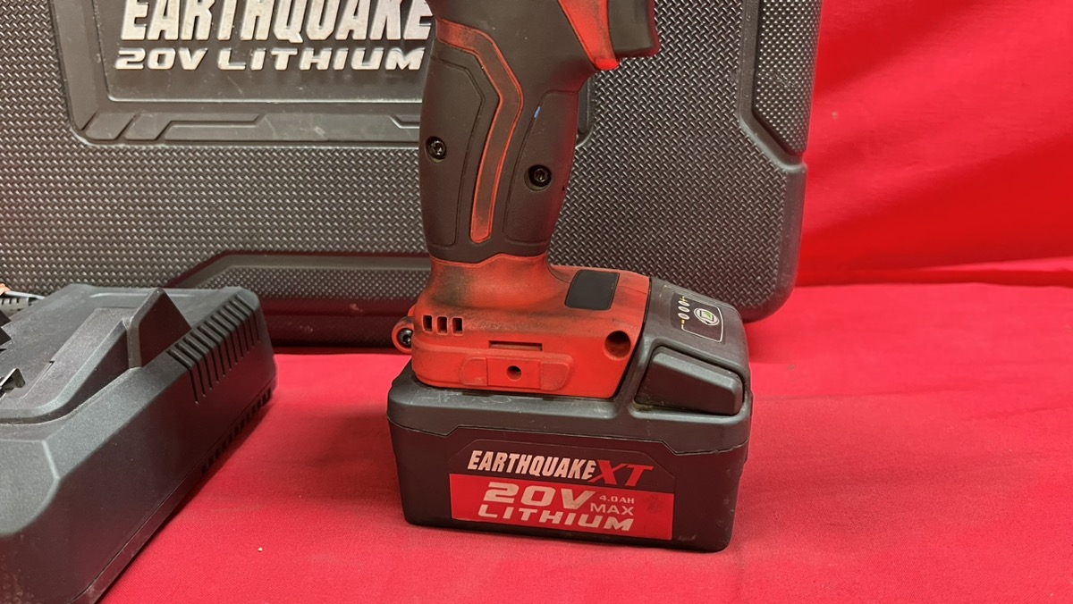 EARTHQUAKE XT 20V Cordless 1/2 in. Xtreme Torque Impact Wrench Kit Very
