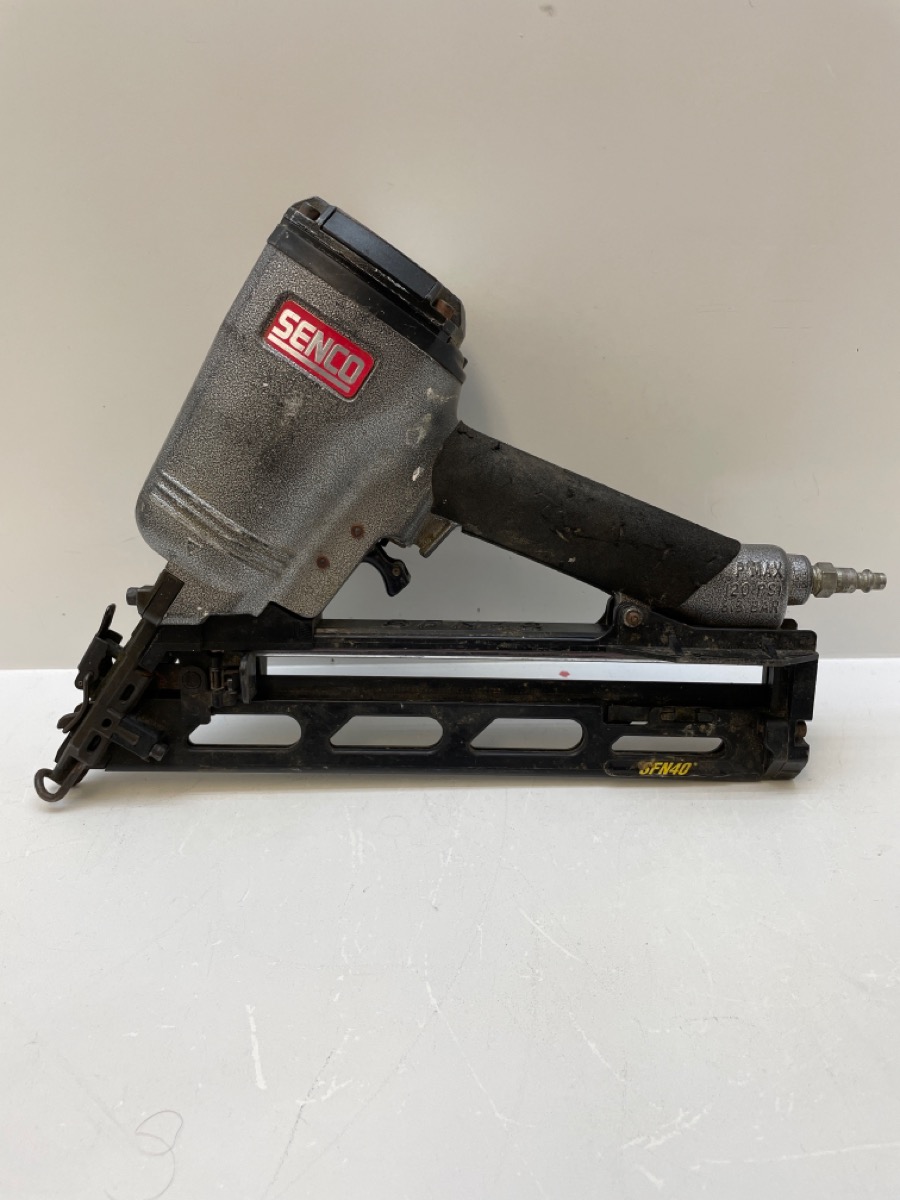 Senco SFN40 15GA Pneumatic Air 120psi Angled Finish Nailer Nail Gun USA Acceptable Buya