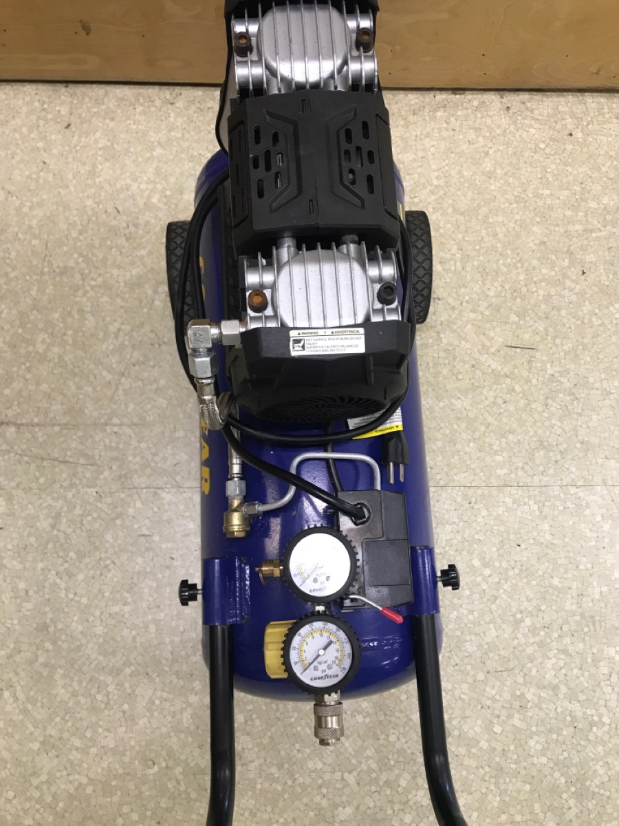 GOODYEAR TAW1530S1 8 GAL AIR COMPRESSOR (ye kp) Very Good Buya