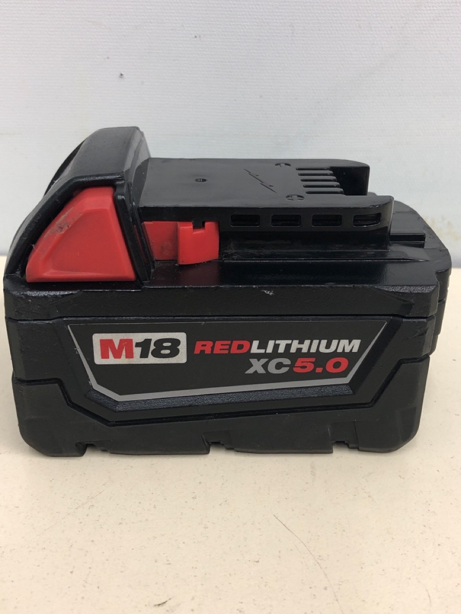 Milwaukee 48-11-1850 18-Volt 5.0Ah Lithium Ion Battery Pre-owned Good ...