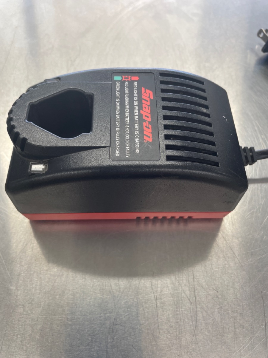SNAPON CTC572 NICD 7.2V CLASS 2 BATTERY CHARGER Good Gold N Pawn