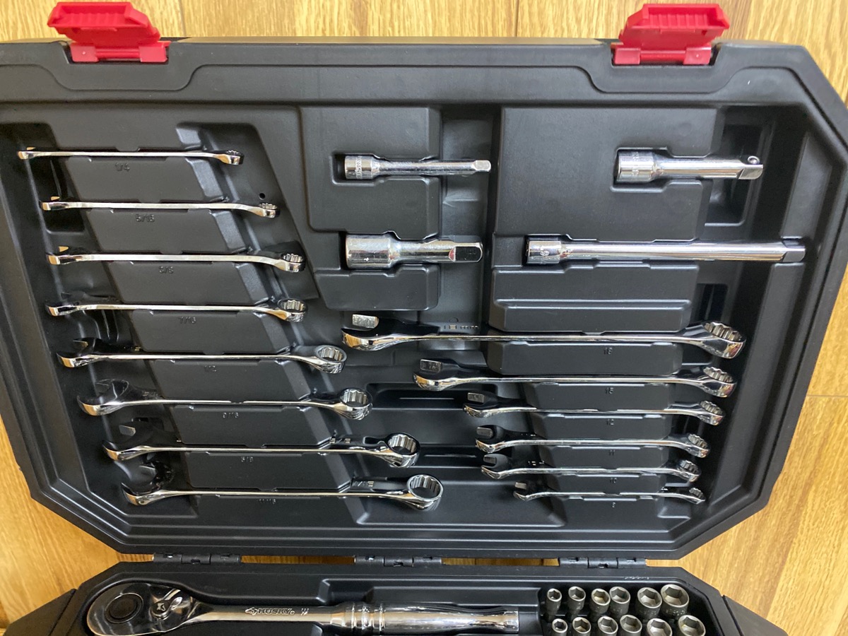 HUSKY TOOLS MECHANICS TOOL SET 290**In store pick up only** Acceptable