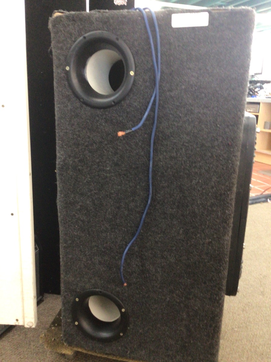 KICKER SOLO X 10,000WATT IN BOX Very Good Buya