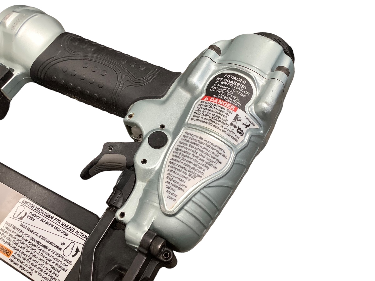 HITACHI NT50AE2 18GA 2" BRAD NAILER Good Mr. Pawn AZNV