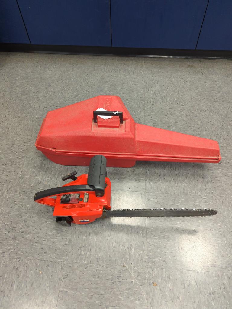 HOMELITE CHAINSAW TEXTRON W/CARRY CASE Very Good Buya