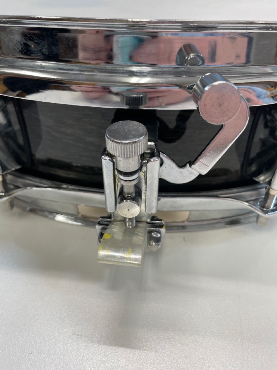 Yamaha Student Percussion Bell Kit w/ Carry Case, Practice Drum Pad and Mallets Good Pawn 1