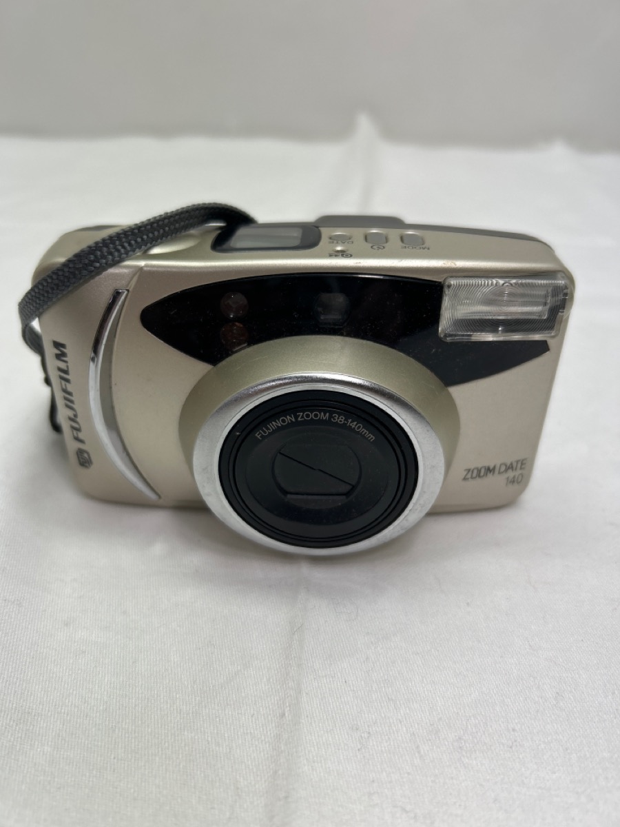 FUJIFILM Zoom Date 140 Point & Shoot 35mm Film CAMERA + BATTERY, Zoom 38140mm Very Good Buya