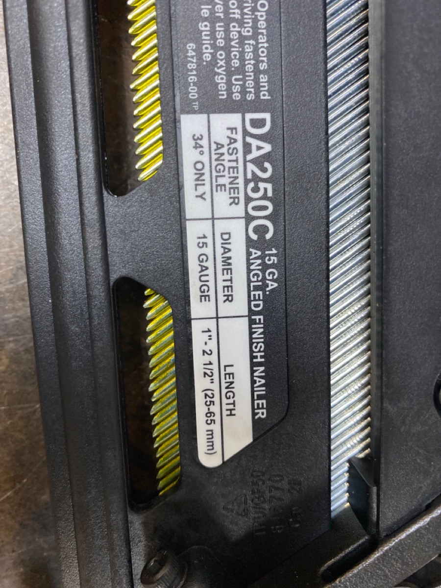 PORTER CABLE DA250C PNEUMATIC ANGLED FINISH NAILER Very Good Buya