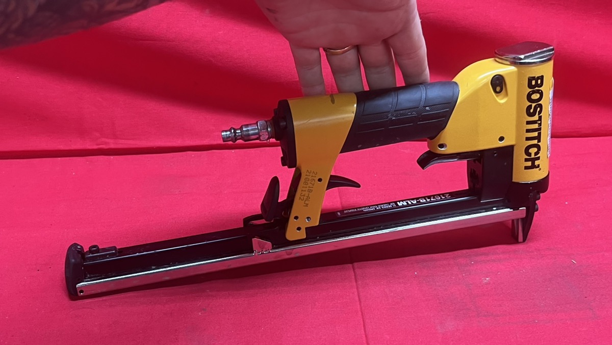 Bostitch 21671BALM 5/32"9/16" Long Magazine Auto Fire Stapler Very