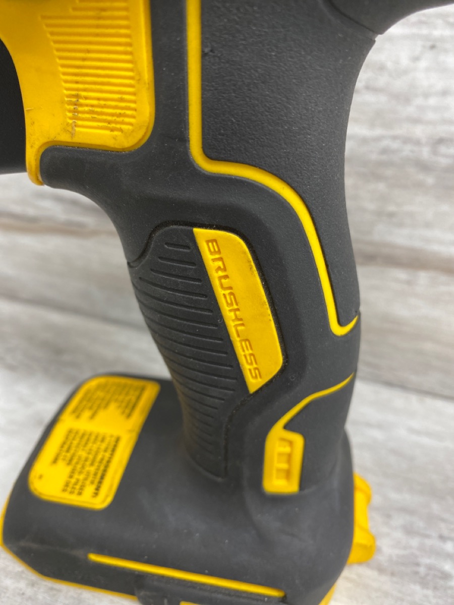 DEWALT DCF787 20V BRUSHLESS 1/4" IMPACT DRIVER (TOOL ONLY) Good Buya