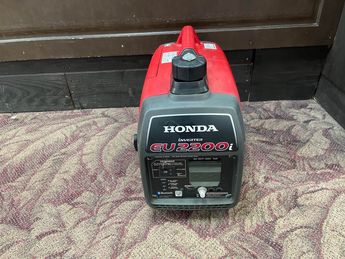 HONDA EU2200I 2200WATT REMOTE STOP/RECOIL START BLUETOOTH SUPER QUIET