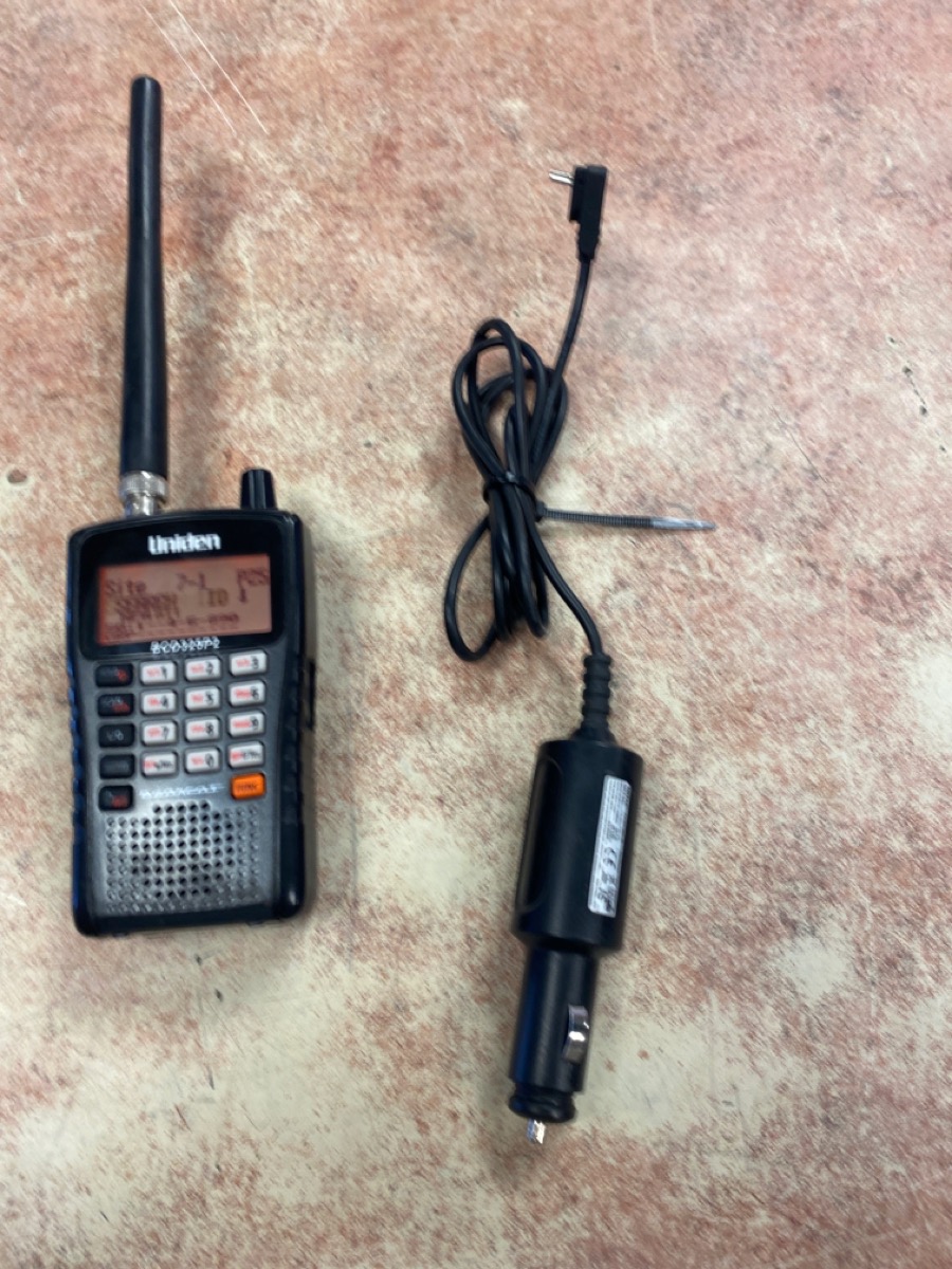 UNIDEN BCD325P2 Handheld Digital Scanner Like New Buya