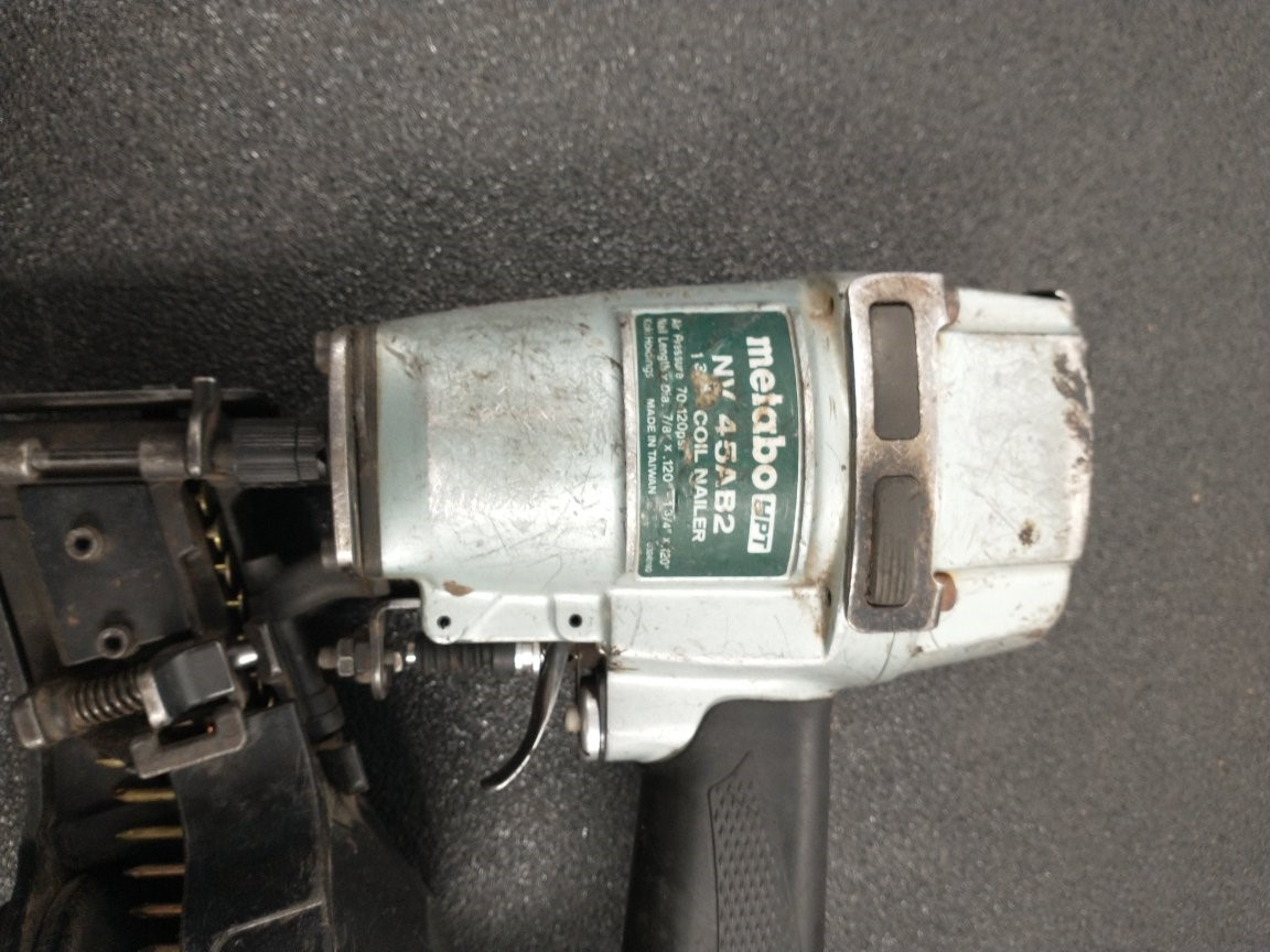 Metabo NV45AB2 13/4" Adjustable Drive Coil Roofing Nailer Acceptable
