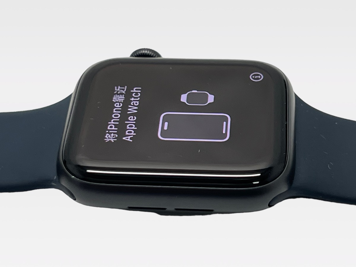 APPLE Watch Series SE 44mm Space Gray Wifi + LTE Unlocked Smartwatch