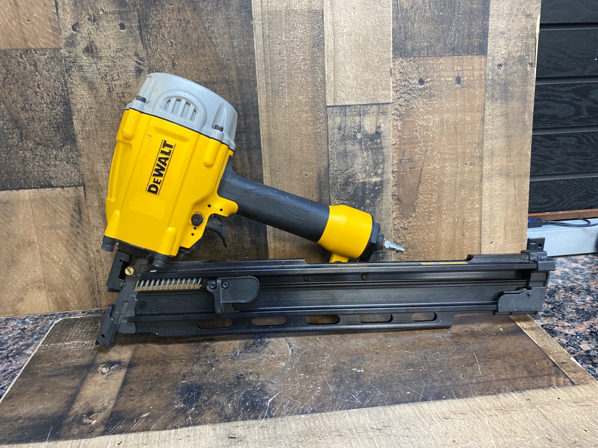 DEWALT DWF83PL PNEUMATIC FRAMING NAILER Very Good Buya