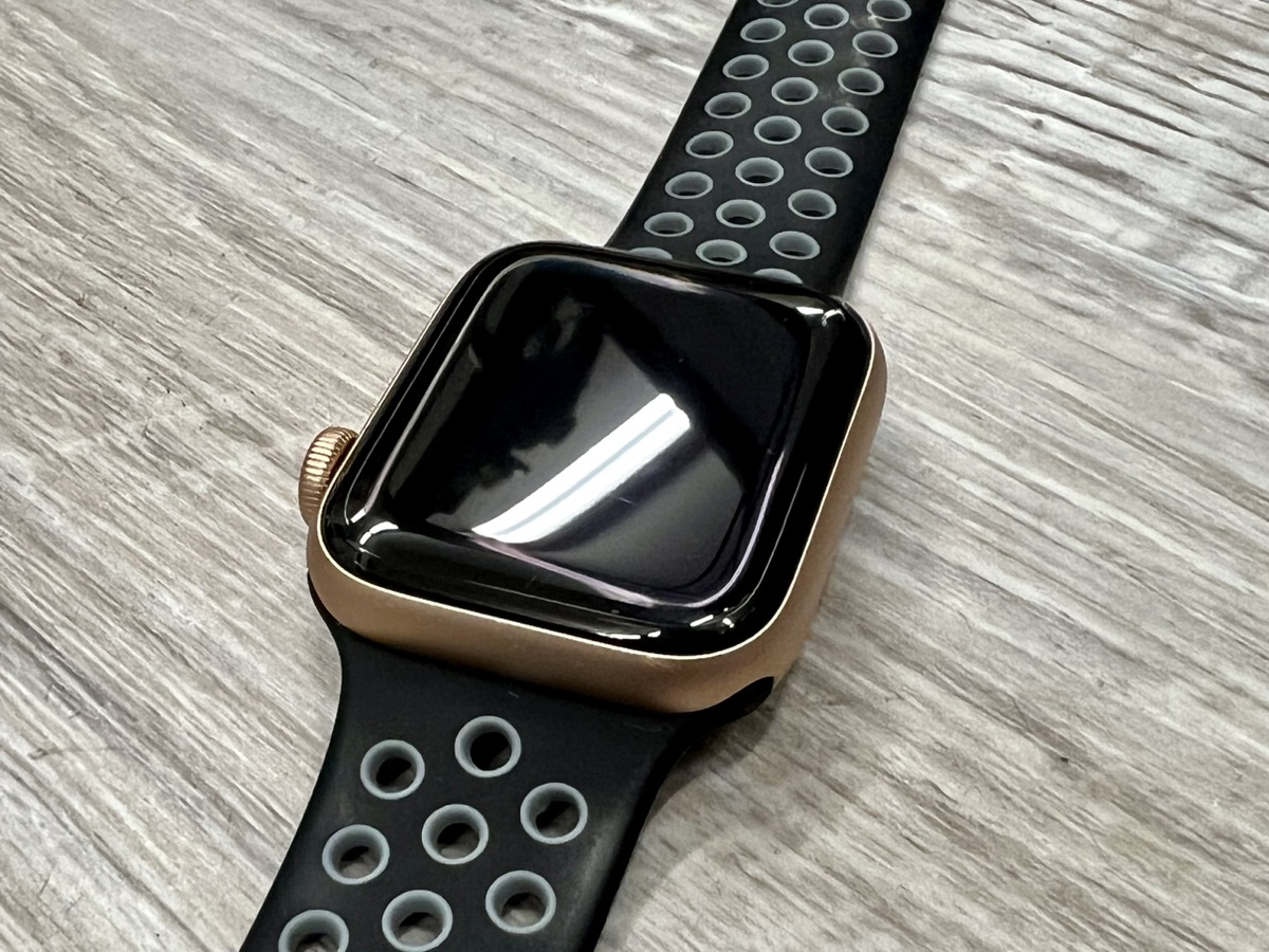 Apple Watch SE 1st Gen A2353 Gold 40mm Aluminum Case Very Good ...