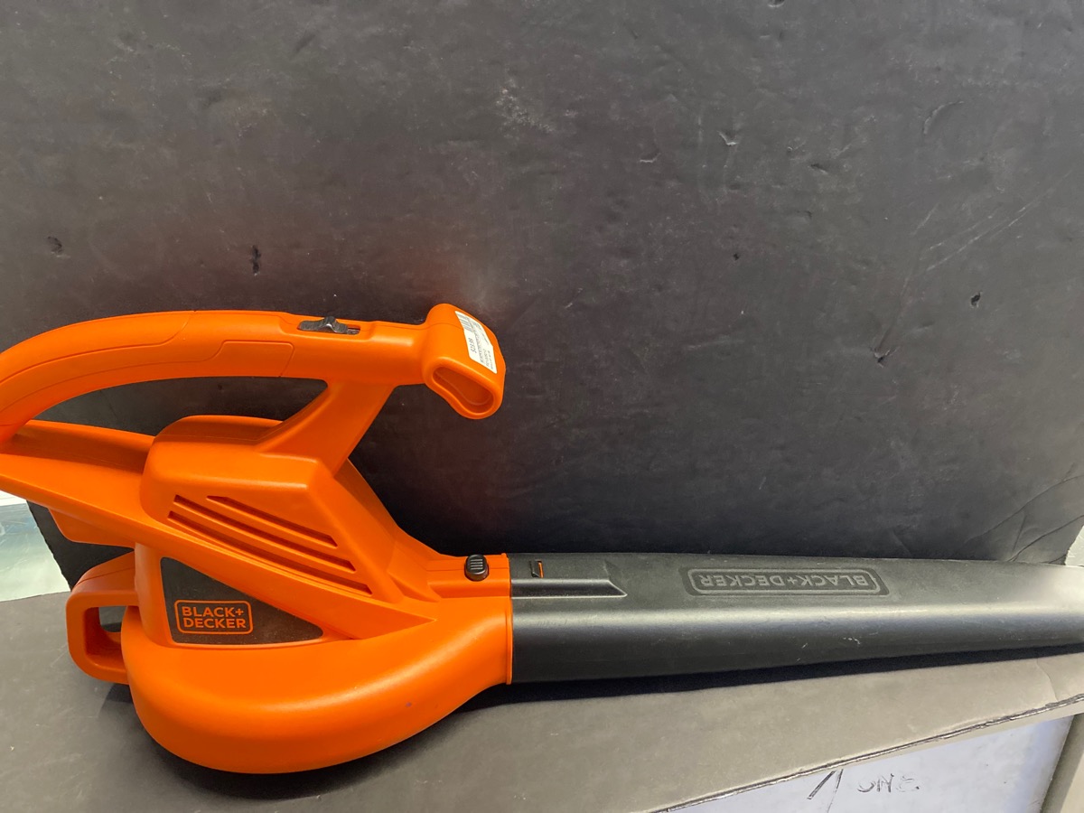 BLACK & DECKER LB700 Brand New Buya