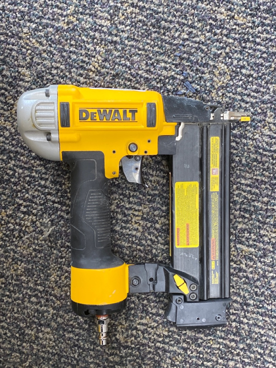 Dewalt Brad Nailer & HeavyDuty Pancake Electric Air Compressor Combo