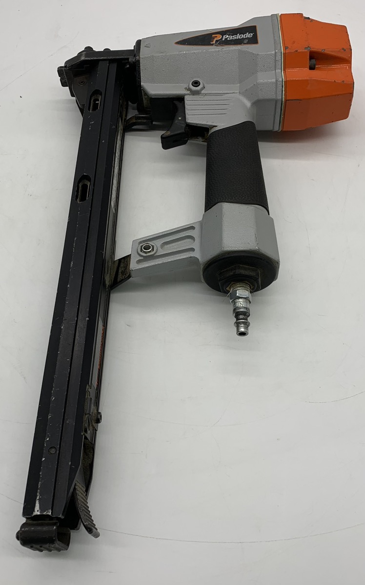Paslode PCF1000 Air Pneumatic Corrugated Fastener Stapler 502360 Good