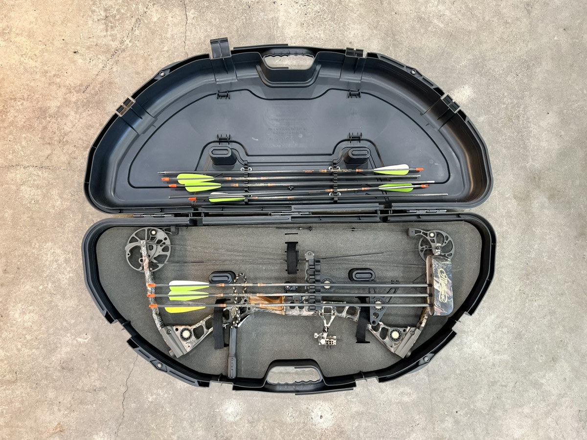 Mathews Switchback XT Compound Bow Right Hand w/ Case Very Good ...