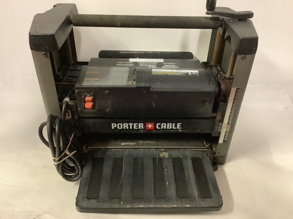 PORTERCABLE 15AMP 121/2" CORDED THICKNESS PLANER PC305TP (YETKW
