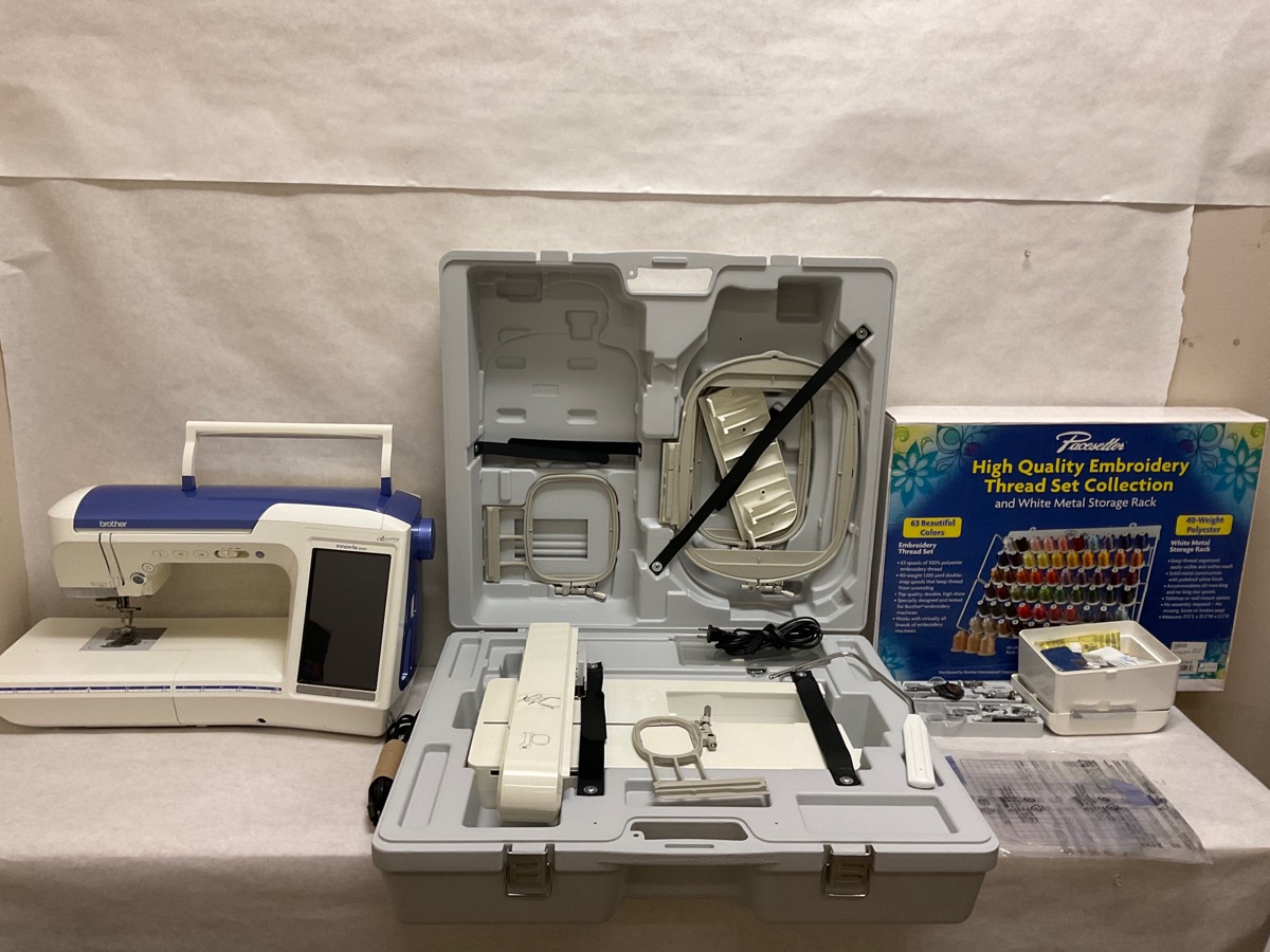 BROTHER INNOVIS QUATTRO 6000D COMPUTERIZED SEWING AND EMBROIDERY