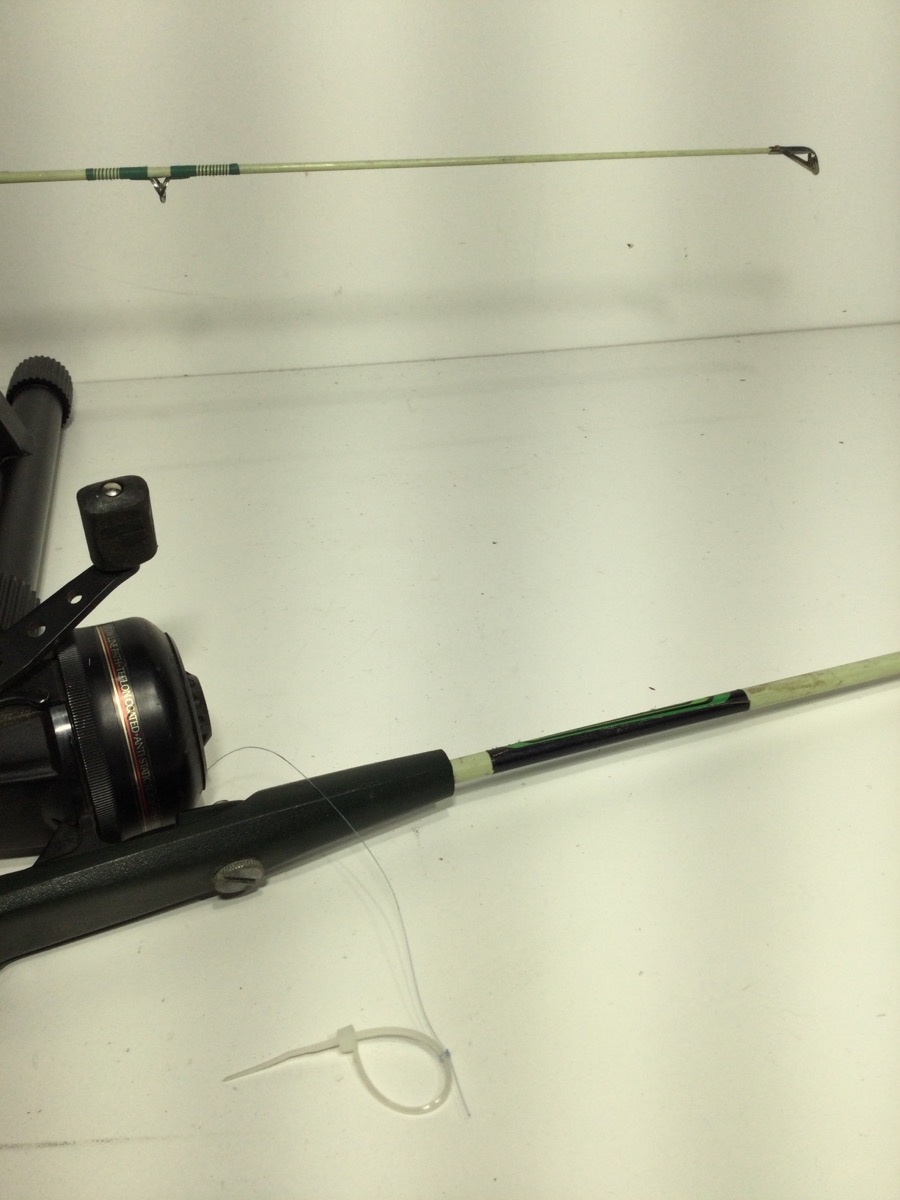 ZEBCO CENTENNIAL ROD & COUNTRY MILE 6 REEL For parts or not working