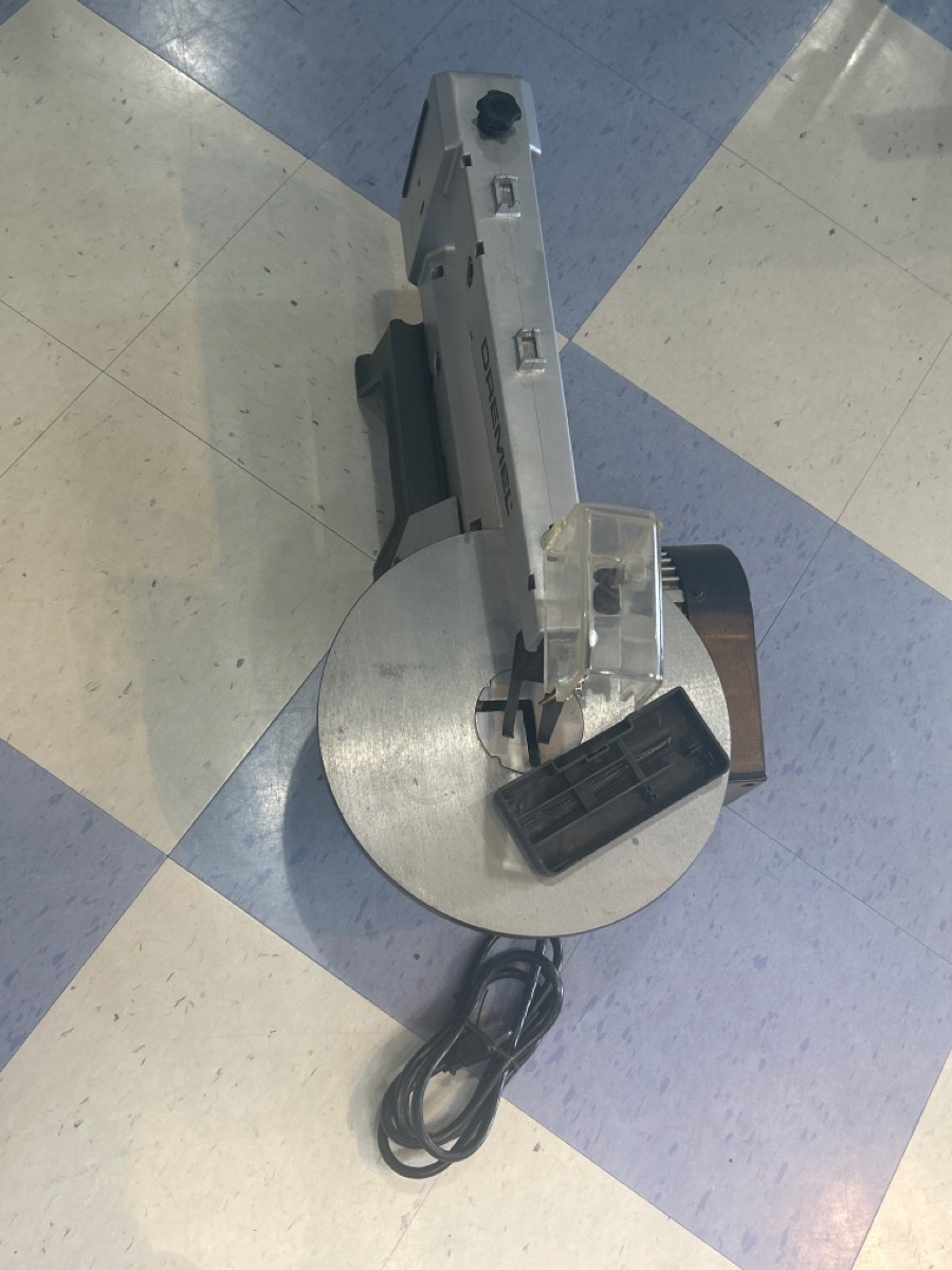 Dremel 1671 16" Table Scroll Saw 2 Speed Type 1 120v 120 Volt Very Good
