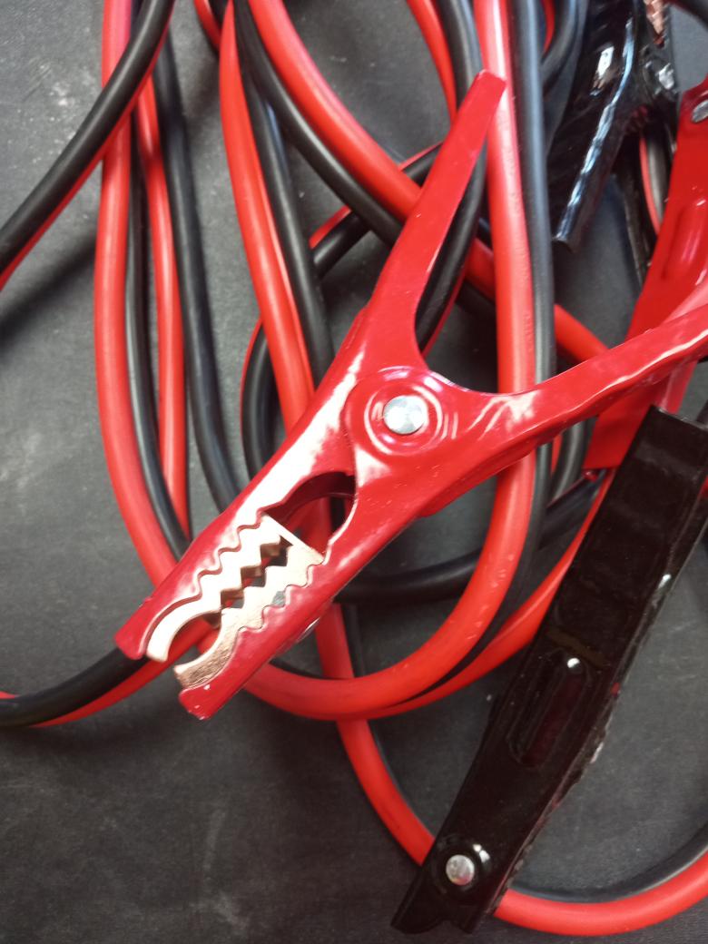 EVERSTART JUMPER CABLES Like New Buya
